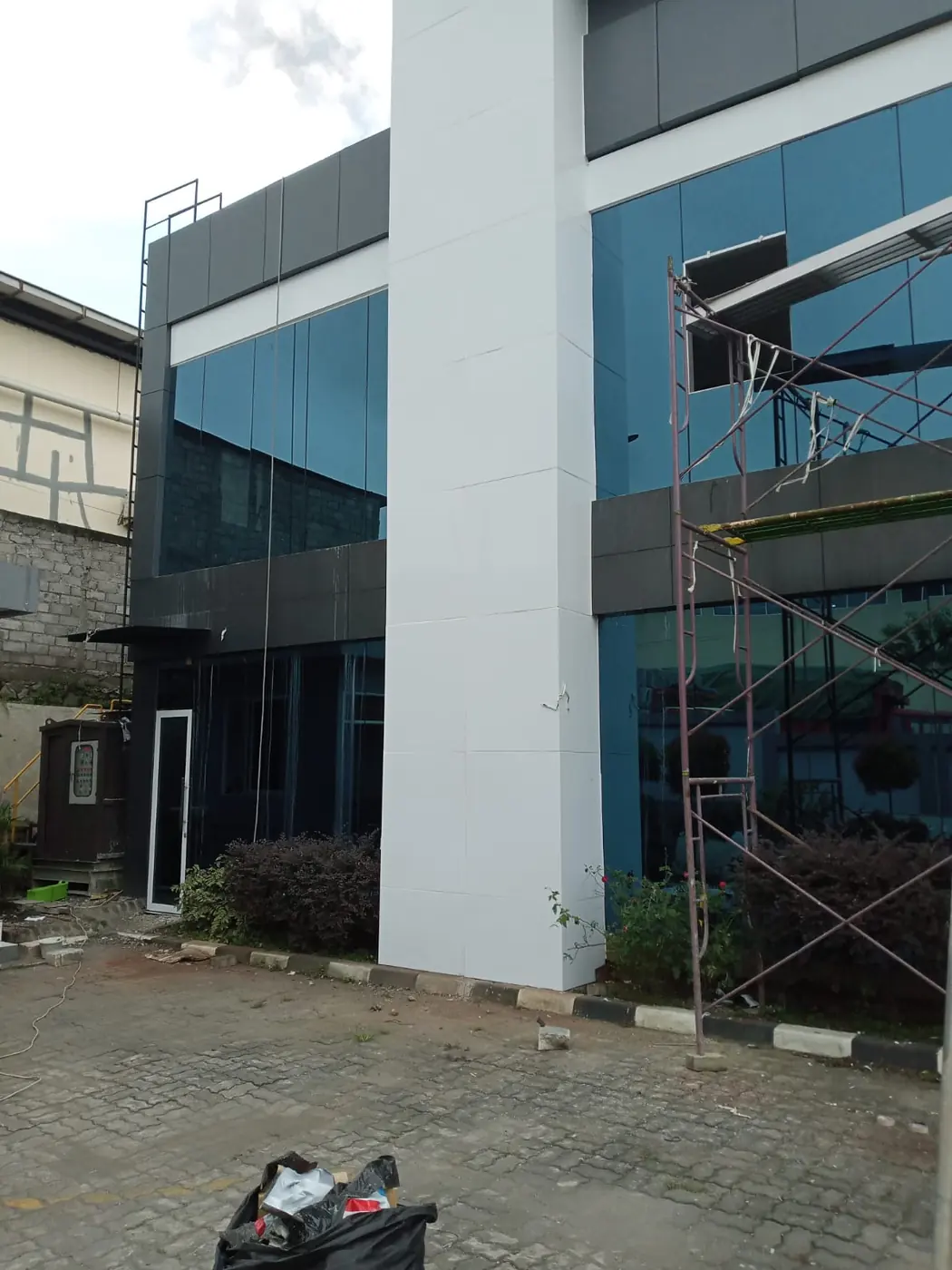 Gallery proyek PT Tiga Laksana Jaya 04